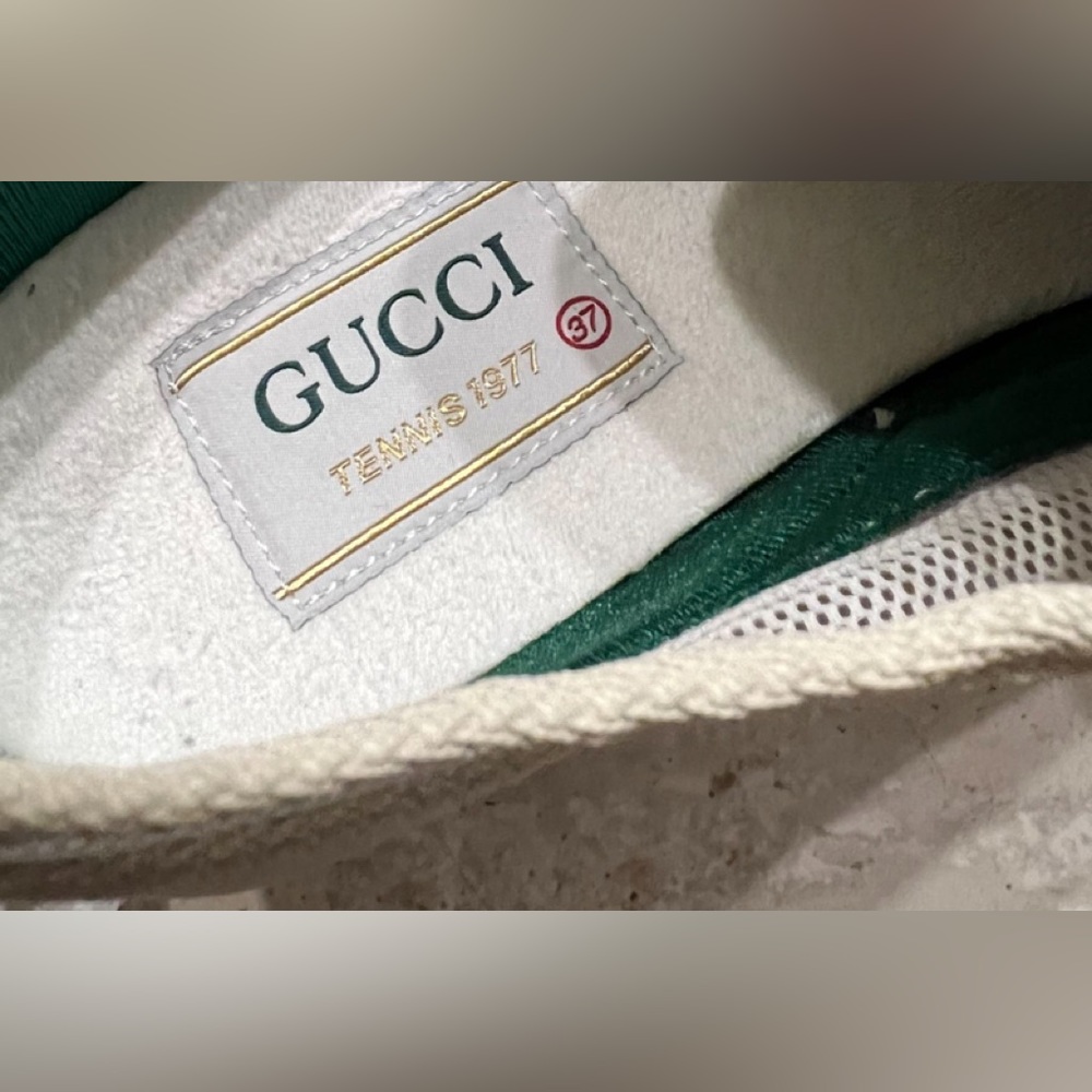 Gucci Shoes Size 37 New, Never been worn. I ordered the wrong size